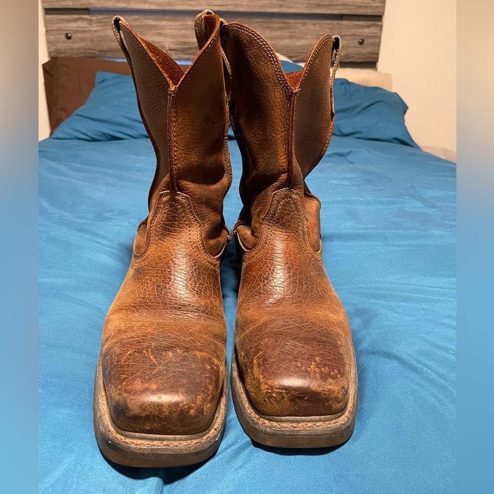 Ariat composite toe boot. Brown. 11.5.